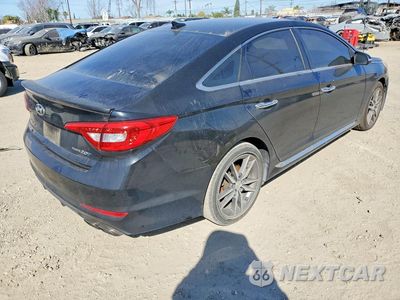 Trzecie zdjęcie samochodu z tyłu: 2015 HYUNDAI SONATA SPORT 2.0T VIN:5NPE34ABXFH095151 - miniatura