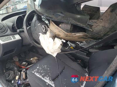 Zdjęcie 8 z 12 samochodu: 2011 MAZDA 3 S VIN:JM1BL1K69B1463971 - miniatura