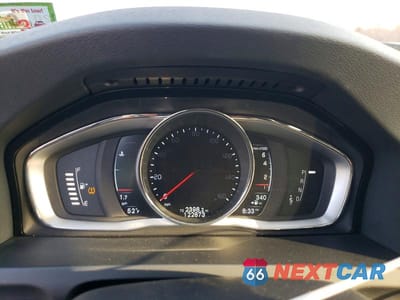 Zdjęcie 9 z 12 samochodu: 2016 VOLVO V60 T5 PREMIER VIN:YV140MEK1G1302205 - miniatura