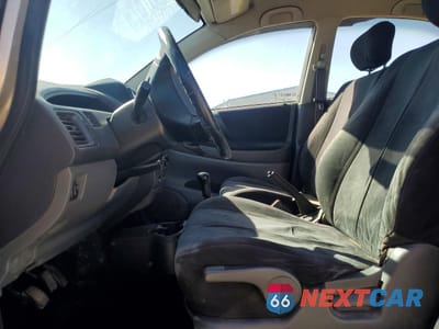 Zdjęcie 7 z 14 samochodu: 2004 SUZUKI AERIO S VIN:JS2RA61S345201414 - miniatura