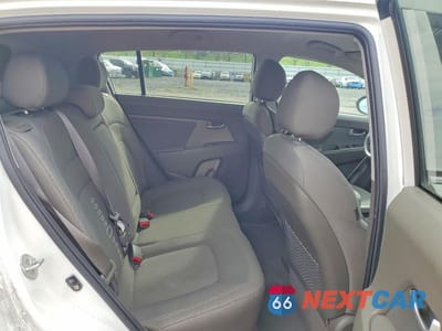 Zdjęcie 10 z 11 samochodu: 2011 KIA SPORTAGE EX VIN:KNDPCCA2XB7070624 - miniatura