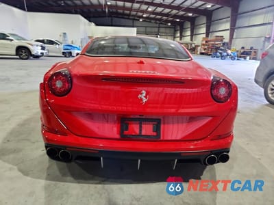 Zdjęcie 6 z 11 samochodu: 2015 FERRARI CALIFORNIA T VIN:ZFF77XJA5F0204488 - miniatura