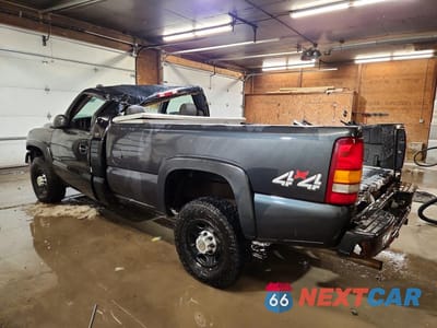 Drugie zdjęcie samochodu z przodu: 2002 CHEVROLET SILVERADO K2500 HEAVY DUTY VIN:1GCHK24G42E103279 - miniatura