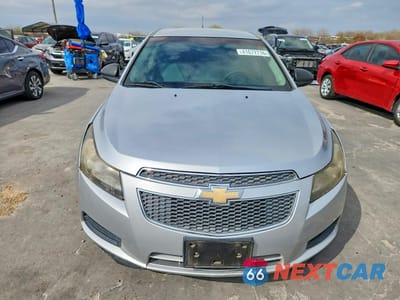 Piąte zdjęcie samochodu w środku: 2011 CHEVROLET CRUZE LS VIN:1G1PC5SHXB7273942 - miniatura