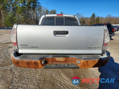 Zdjęcie 6 z 11 samochodu: 2009 TOYOTA TACOMA V6 VIN:3TMLU42N09M034709 - miniatura