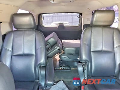 Zdjęcie 10 z 13 samochodu: 2013 CHEVROLET SUBURBAN K1500 LT VIN:1GNSKJE79DR251185 - miniatura