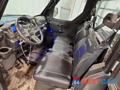 Piąte zdjęcie samochodu w środku: 2025 POLARIS RANGER XP 1000 NORTHSTAR ULTIMATE VIN:4XARRY993S8753076 - miniatura