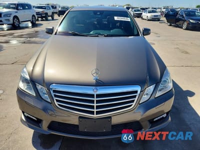 Piąte zdjęcie samochodu w środku: 2011 MERCEDES-BENZ E 350 BLUETEC VIN:WDDHF2EB1BA445163 - miniatura