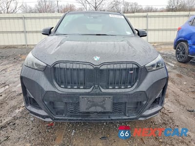 Piąte zdjęcie samochodu w środku: 2025 BMW X1 M35I VIN:WBX13EF08S5134912 - miniatura