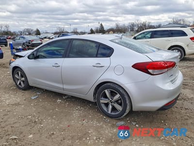 Drugie zdjęcie samochodu z przodu: 2018 KIA FORTE LX VIN:3KPFL4A71JE238761 - miniatura