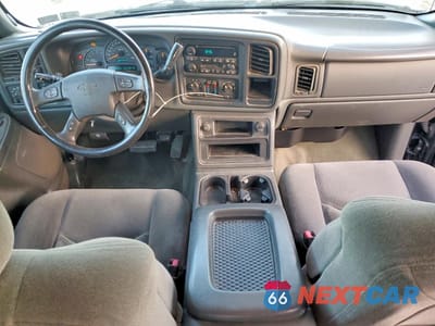 Zdjęcie 8 z 12 samochodu: 2005 CHEVROLET SILVERADO K1500 VIN:2GCEK19B351262293 - miniatura