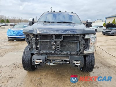 Piąte zdjęcie samochodu w środku: 2017 FORD F250 SUPER DUTY VIN:1FT7W2BT0HEE02678 - miniatura