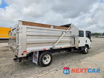 Trzecie zdjęcie samochodu z tyłu: 2024 ISUZU NPR HD DUMP TRUCK VIN:54DC4J1D9RS213762 - miniatura