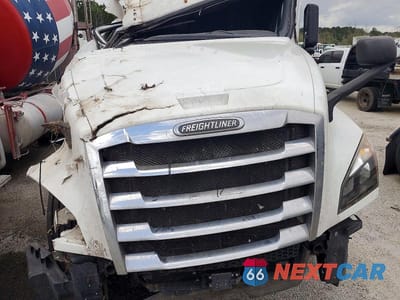 Zdjęcie 11 z 11 samochodu: 2020 FREIGHTLINER CASCADIA 126 VIN:3AKJHHDR7LSLR0700 - miniatura
