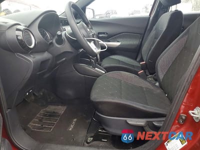 Zdjęcie 7 z 12 samochodu: 2018 NISSAN KICKS SV VIN:3N1CP5CU0JL517553 - miniatura