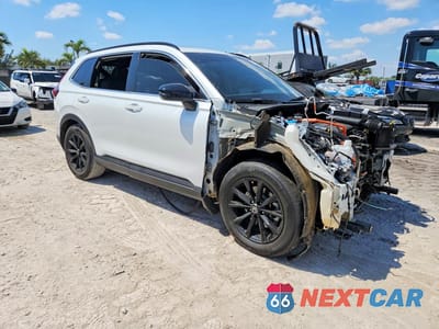 Czwarte zdjęcie samochodu z boku: 2024 HONDA CR-V SPORT-L VIN:7FARS5H83RE034736 - miniatura