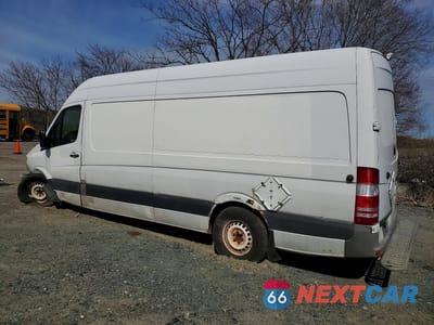Drugie zdjęcie samochodu z przodu: 2011 MERCEDES BENZ SPRINTER 2500 DELIVERY VAN VIN:WD3PE8CBXB5588601 - miniatura