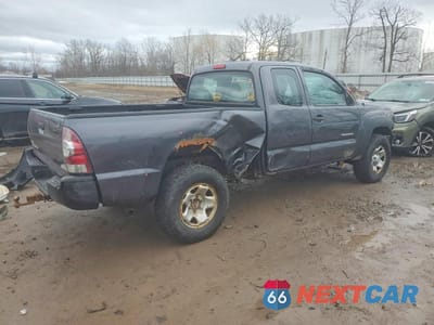 Trzecie zdjęcie samochodu z tyłu: 2010 TOYOTA TACOMA BASE VIN:5TEUX4EN3AZ736067 - miniatura