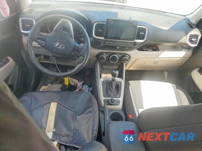 Zdjęcie 8 z 14 samochodu: 2022 HYUNDAI VENUE SEL VIN:KMHRC8A34NU164272 - miniatura