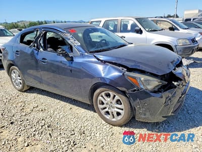Czwarte zdjęcie samochodu z boku: 2017 TOYOTA YARIS IA BASE VIN:3MYDLBYV6HY191964 - miniatura