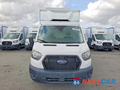 Piąte zdjęcie samochodu w środku: 2020 FORD TRANSIT DELIVERY TRUCK VIN:1FDBW5Z8XLKB07476 - miniatura