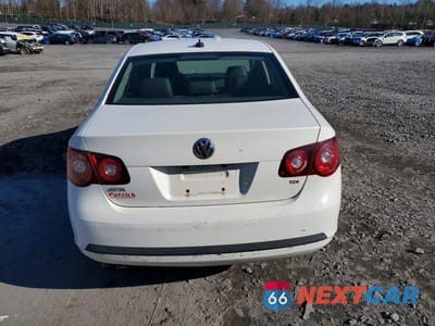 Zdjęcie 6 z 12 samochodu: 2009 VOLKSWAGEN JETTA VIN:3VWAL7AJ7AM028918 - miniatura