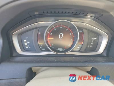 Zdjęcie 9 z 12 samochodu: 2015 VOLVO XC60 T5 PREMIER VIN:YV440MDK3F2697954 - miniatura