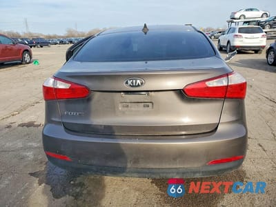 Zdjęcie 6 z 11 samochodu: 2014 KIA FORTE LX VIN:KNAFX4A6XE5088336 - miniatura