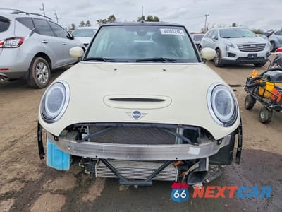 Piąte zdjęcie samochodu w środku: 2022 MINI COOPER S VIN:WMW43DL02N3N75991 - miniatura