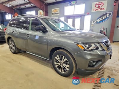 Czwarte zdjęcie samochodu z boku: 2019 NISSAN PATHFINDER SV VIN:5N1DR2MM6KC598754 - miniatura