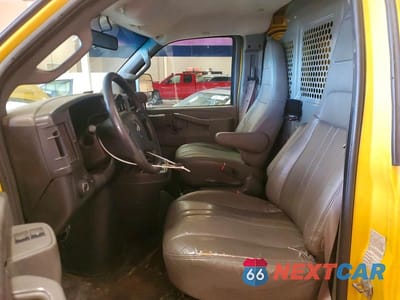 Zdjęcie 7 z 11 samochodu: 2019 CHEVROLET EXPRESS G2500 VIN:1GCWGAFP8K1337352 - miniatura