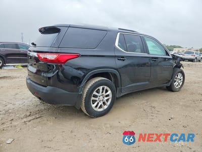 Trzecie zdjęcie samochodu z tyłu: 2018 CHEVROLET TRAVERSE LT VIN:1GNERGKW2JJ195415 - miniatura