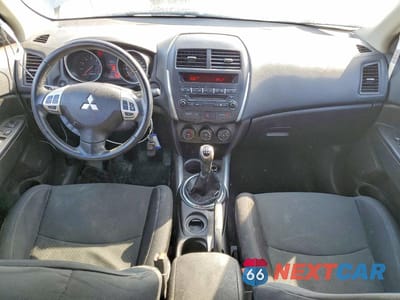 Zdjęcie 8 z 12 samochodu: 2013 MITSUBISHI RVR SE VIN:4A4AH3AU8DE607457 - miniatura