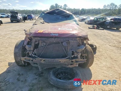 Piąte zdjęcie samochodu w środku: 2020 JEEP GRAND CHEROKEE LAREDO VIN:1C4RJEAG1LC329192 - miniatura
