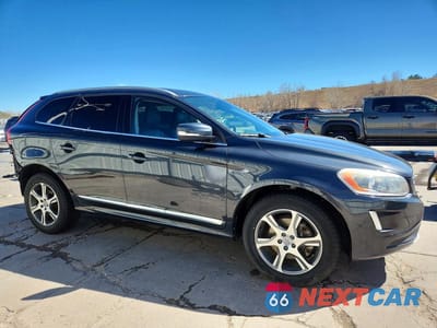 Czwarte zdjęcie samochodu z boku: 2015 VOLVO XC60 T6 PREMIER VIN:YV4902RK3F2721317 - miniatura