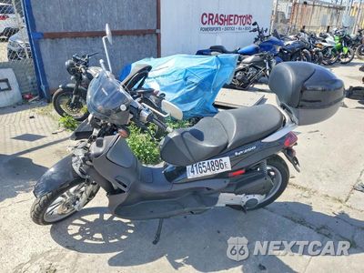 Trzecie zdjęcie samochodu z tyłu: 2005 PIAGGIO BV 200 VIN:ZAPM289L755002005 - miniatura