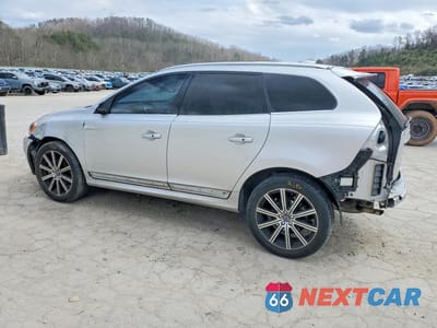 Drugie zdjęcie samochodu z przodu: 2016 VOLVO XC60 T5 PLATINUM VIN:YV4612RM0G2801290 - miniatura