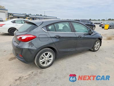 Trzecie zdjęcie samochodu z tyłu: 2018 CHEVROLET CRUZE LT VIN:3G1BE6SM5JS595461 - miniatura