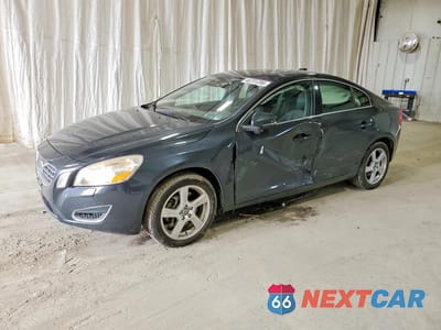 2013 VOLVO S60 T5 YV1612FH6D2205939 - główne zdjęcie licytacji z USA - miniatura