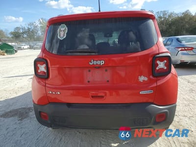 Zdjęcie 6 z 12 samochodu: 2022 JEEP RENEGADE LATITUDE VIN:ZACNJDB14NPN48470 - miniatura