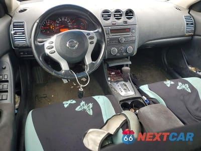 Zdjęcie 8 z 12 samochodu: 2008 NISSAN ALTIMA 3.5 SE VIN:1N4BL21E58C159246 - miniatura