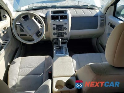 Zdjęcie 8 z 12 samochodu: 2011 FORD ESCAPE XLT VIN:1FMCU0DG3BKC55141 - miniatura
