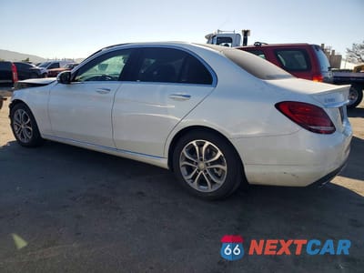 Drugie zdjęcie samochodu z przodu: 2016 MERCEDES-BENZ C 300 VIN:55SWF4JB3GU112754 - miniatura