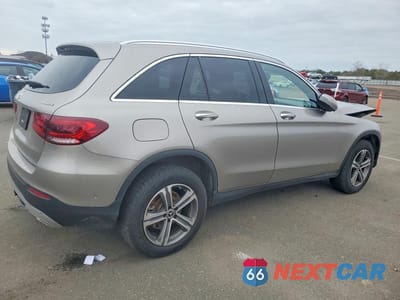 Trzecie zdjęcie samochodu z tyłu: 2022 MERCEDES-BENZ GLC 300 4MATIC VIN:W1N0G8EB3NV366204 - miniatura