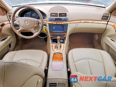 Zdjęcie 8 z 11 samochodu: 2007 MERCEDES-BENZ E 350 VIN:WDBUF56X67B013589 - miniatura