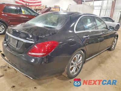 Trzecie zdjęcie samochodu z tyłu: 2015 MERCEDES-BENZ C 300 4MATIC VIN:55SWF4KB9FU092619 - miniatura