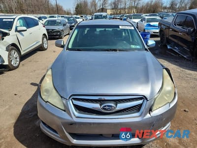 Piąte zdjęcie samochodu w środku: 2010 SUBARU LEGACY 2.5I PREMIUM VIN:4S3BMBH63A3243156 - miniatura