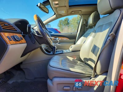 Zdjęcie 7 z 13 samochodu: 2014 LINCOLN MKX VIN:2LMDJ8JK5EBL09191 - miniatura