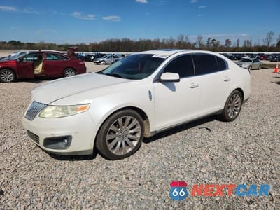 2011 LINCOLN MKS 1LNHL9FT3BG606155 - główne zdjęcie licytacji z USA - miniatura