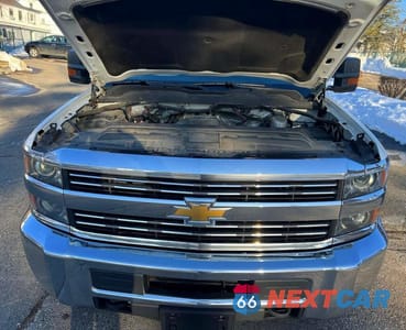 Zdjęcie 7 z 10 samochodu: 2018 CHEVROLET SILVERADO K2500 HEAVY DUTY VIN:1GC1KUEG9JF218965 - miniatura